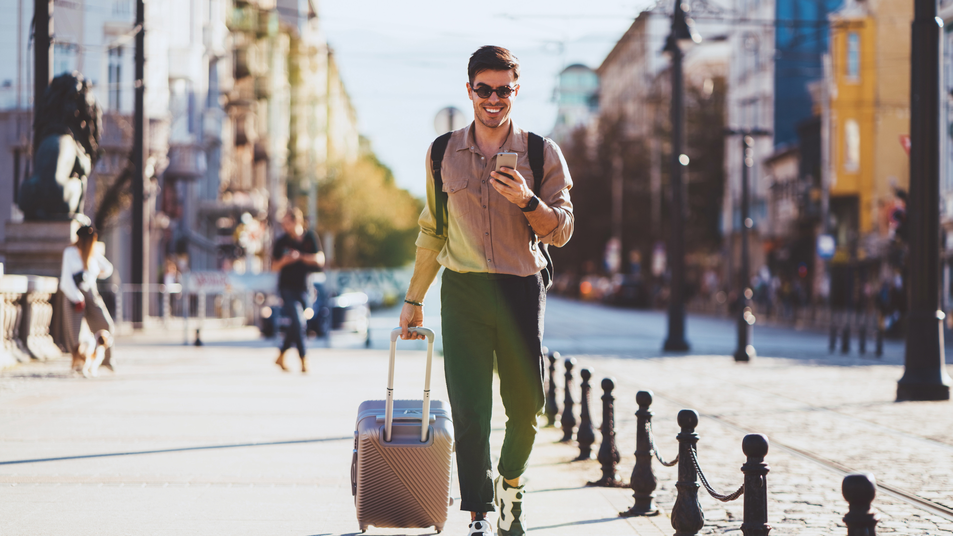 The Best Habits for Long-Term Travelers: Essential Practices for a Successful Journey
